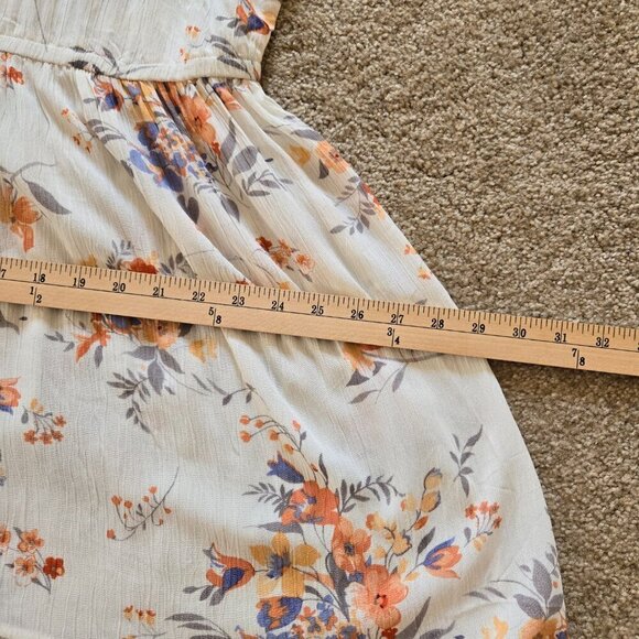 Torrid High Low Ivory Floral Cold Shoulder Short Sleeve V-Neck Top  Sz 2 (2X) - Picture 10 of 14